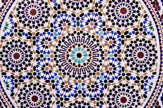 Moroccan style handmade mosaic in round shape in blue tone