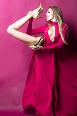 Naklejka premium Flexible elegant girl