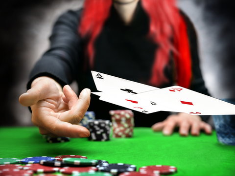 poker cards throw in online casino