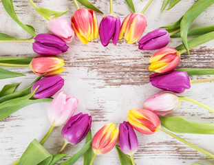 Herz aus Tulpen