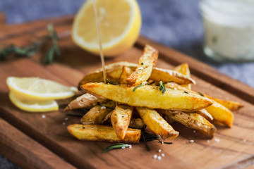 Potato wedges with rosemary and sea salt