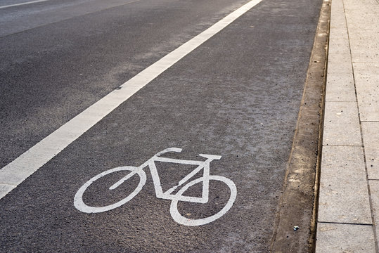 bicycle road marking