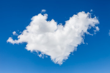 Wolke in Herzform
