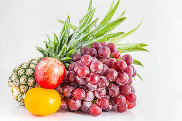 Grapes and many fruits