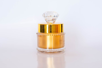 gold glass cosmetics packaging