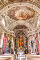 Fototapeta na wymiar Pfarrkirche von St. Johann im Ahrntal