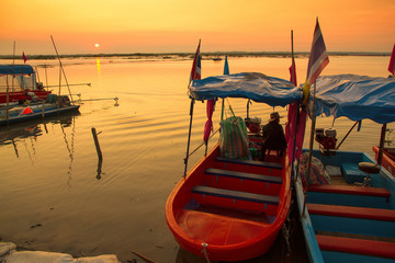 Fototapeta na wymiar Sunrise at the river in Thailand