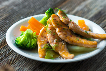 Grilled Salmon with Vegetables