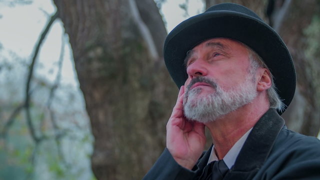 Romantic composer looks in to the sky for inspiration 