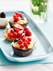 mint tea with dessert