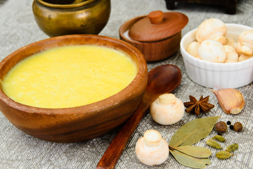 Puree Cream Soup of Zucchini with Mushrooms