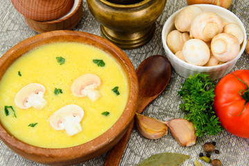 Puree Cream Soup of Zucchini with Mushrooms