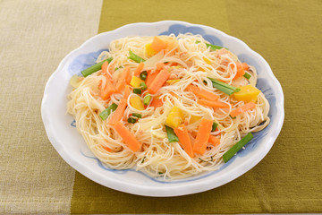 沖縄料理　そうめんチャンプルー