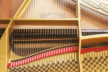 グランドピアノ