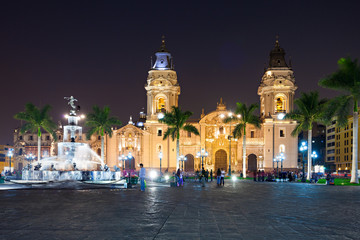 Fototapeta na wymiar Basilica Cathedral, Lima