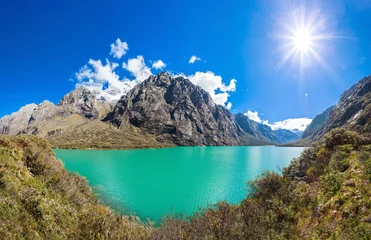 Rolgordijnen The Llanganuco Lakes © saiko3p