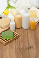 Spa Kit. Shampoo, Soap Bar And Liquid. Shower Gel. Towels. Woode