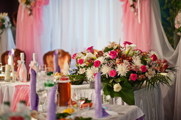 Serwed banquet table