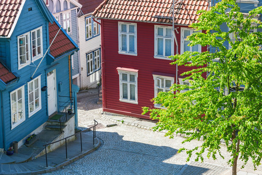 Fototapeta Street alley with houses in Bergen, Norway