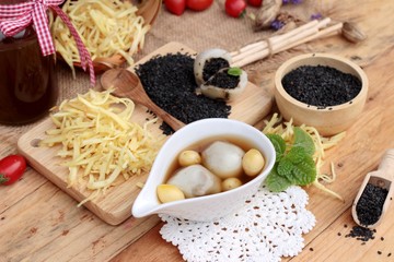 Chinese dessert ,glutinous rice balls in ginger soup.