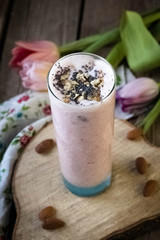 almond strawberry smoothie