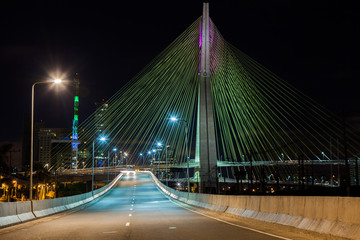 Fototapeta na wymiar Empty avenue - cable stayed bridge in Sao Paulo - Brazil - at ni