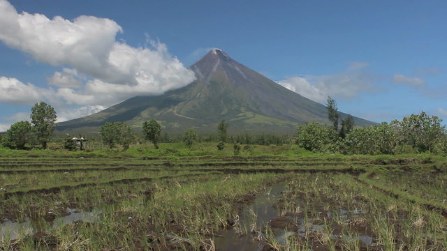 Volcano Mount Mayon, Legazpi, Philippines