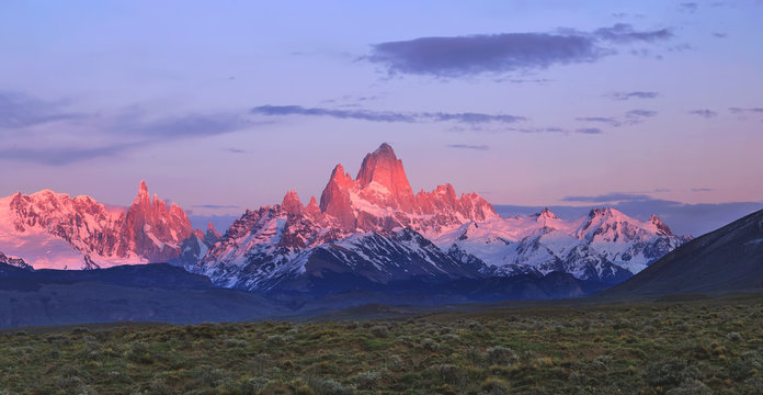 Mount Fitz Roy at sunrise. Los Glaciares National Park, Patagoni