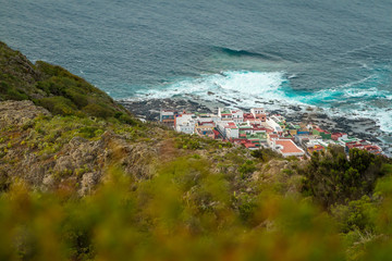 Blick auf Küstenstadt bei Garachico in der Provinz Santa Cruz de Tenerife, Teneriffa