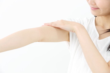 腕・若い女性