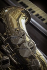 Fototapeta na wymiar Old Saxophone Piano