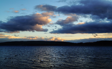 Schöne warme Wolkenstimmung