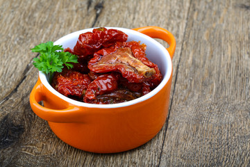 Dried tomatoes