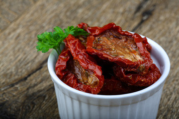 Dried tomatoes
