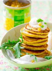  corn fritters  with sour cream