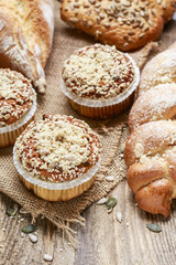 Muffins with seeds