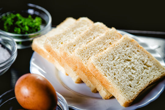 bread for toast eggs and parsley,