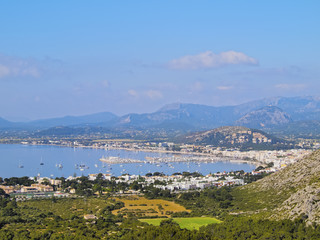 Fototapeta na wymiar Port of Pollenca on Majorca