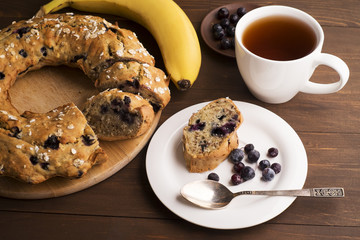 Banana cake with blueberries and cereal