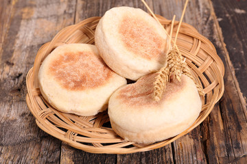 english muffin - Powered by Adobe