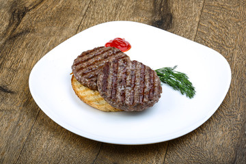 Grilled burger cutlet