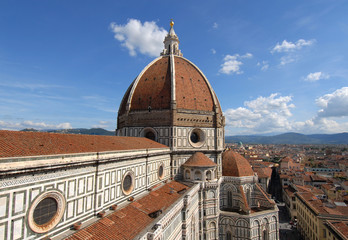 Obraz premium Saint Mary of the Flower dome, Florence most iconic landmark, seen from Giotto'S Belfry