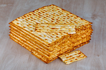 Matzah on wooden table