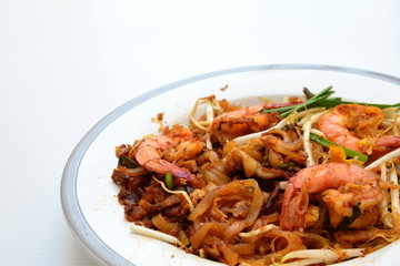 Thai Fried Noodle With Prawn and squid