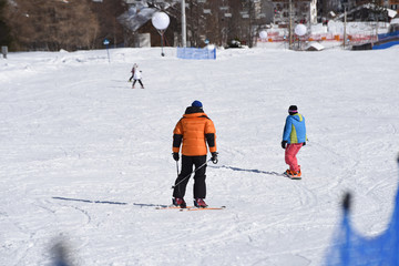 sci snowboard sciare neve inverno seggiovia 