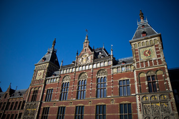 Fototapeta na wymiar main train station of Amsterdam