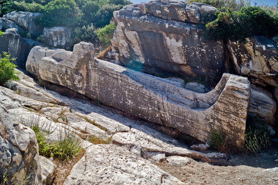 Naxos Melanes Kouros Statue, Greece ( 6 metres long, 7th century