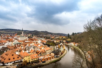 Fototapeta na wymiar The old town view from cesky Krumlov castle in cloudy day