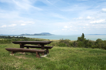 Obraz premium Beautiful panorama to Lake Balaton and extinct volcanoes