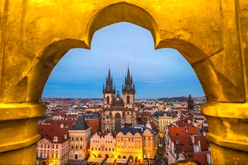 Crédence de cuisine en verre imprimé Prague Prague, l& 39 église de Tyn et la place de la vieille ville
